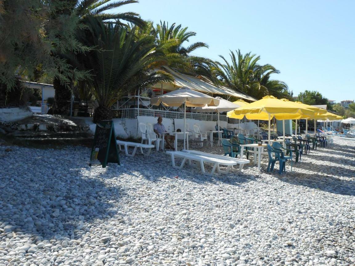Horizon Aktaion Aparthotel Kalamata Exterior photo